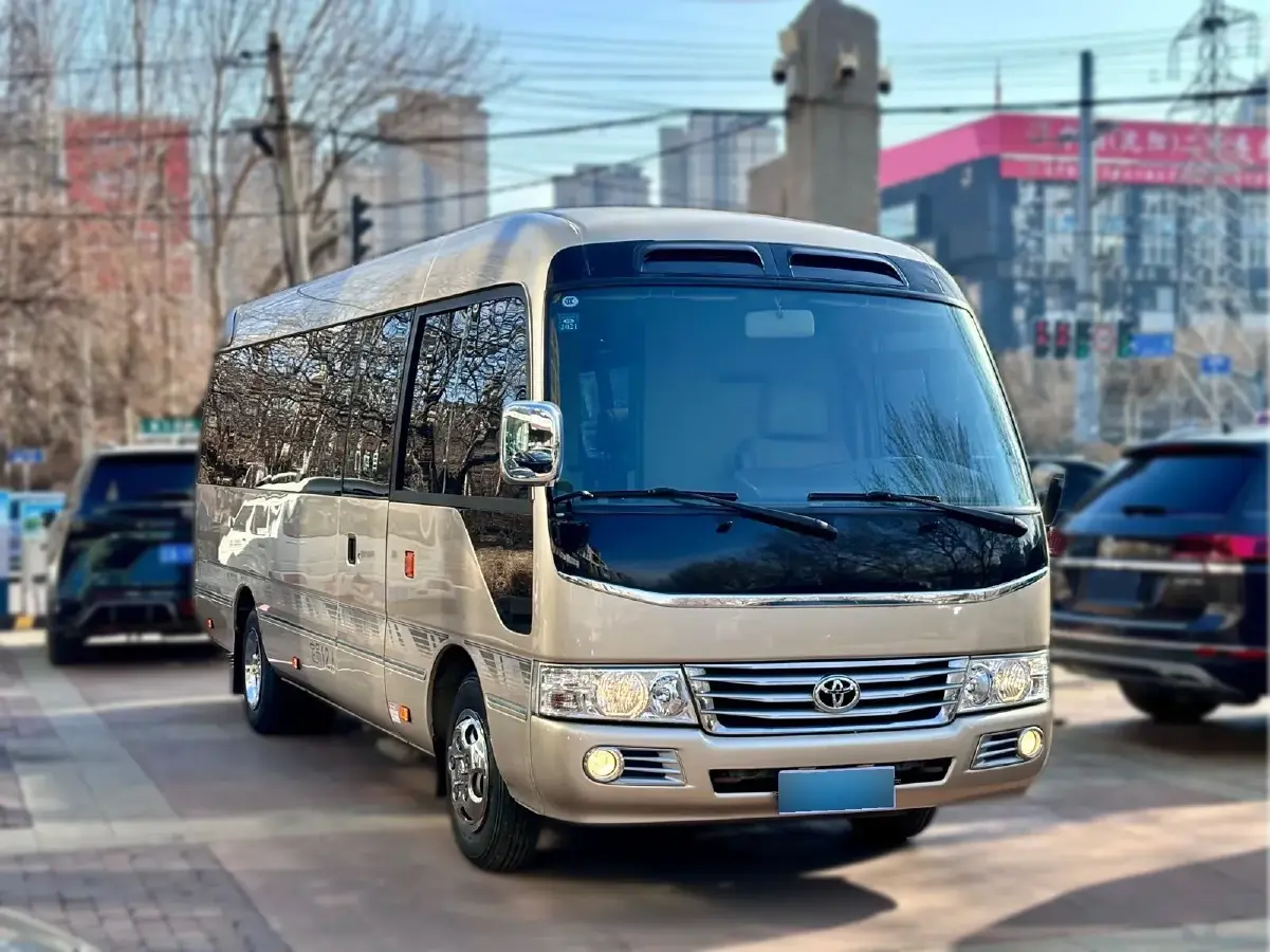 2013 Toyota Coaster 4.0L 232HP V6 5MT