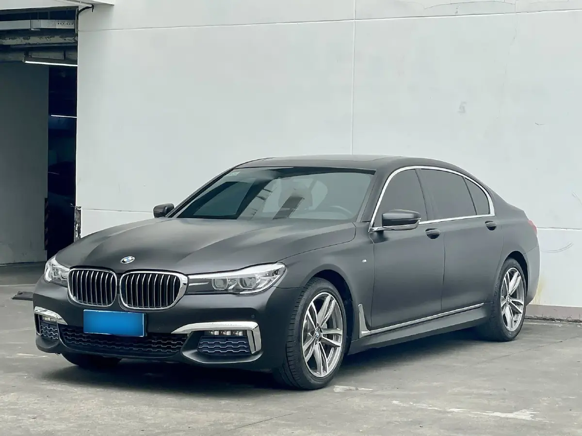2018 BMW 7 Series 2.0T 258HP L4 8AT