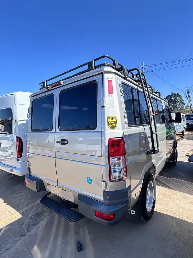 2021 Iveco DeYi 2.5T 122HP L4 5MT,autocango,china used car exporter,china ev exporter,chinese used car exporter,chinese used ev exporter