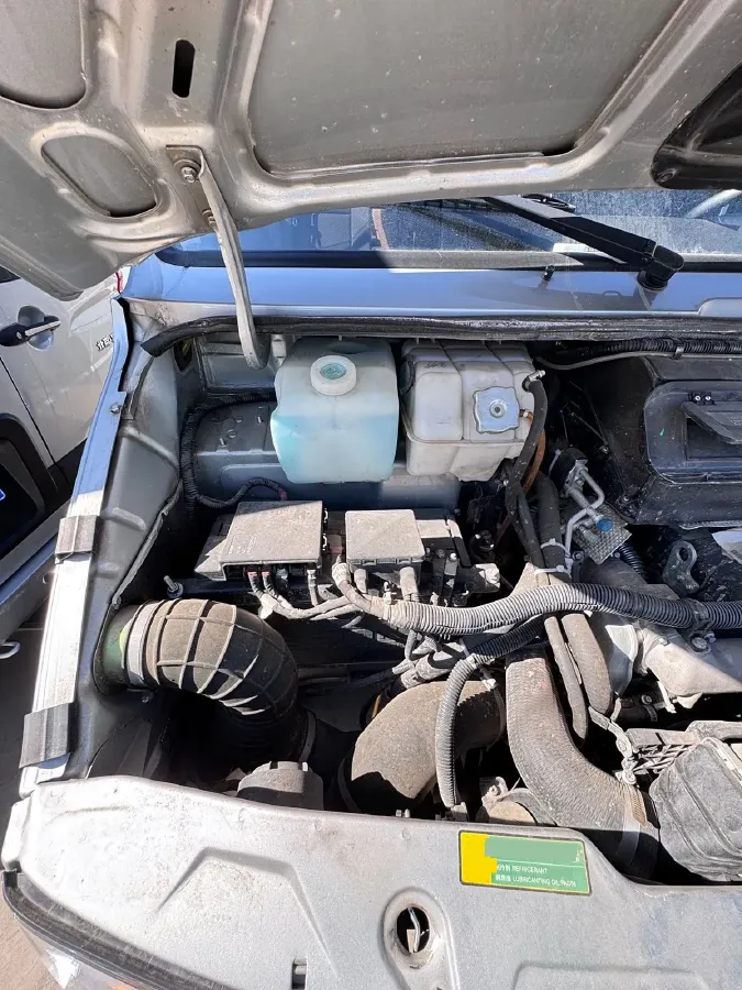 2021 Iveco DeYi 2.5T 122HP L4 5MT,autocango,china used car exporter,china ev exporter,chinese used car exporter,chinese used ev exporter