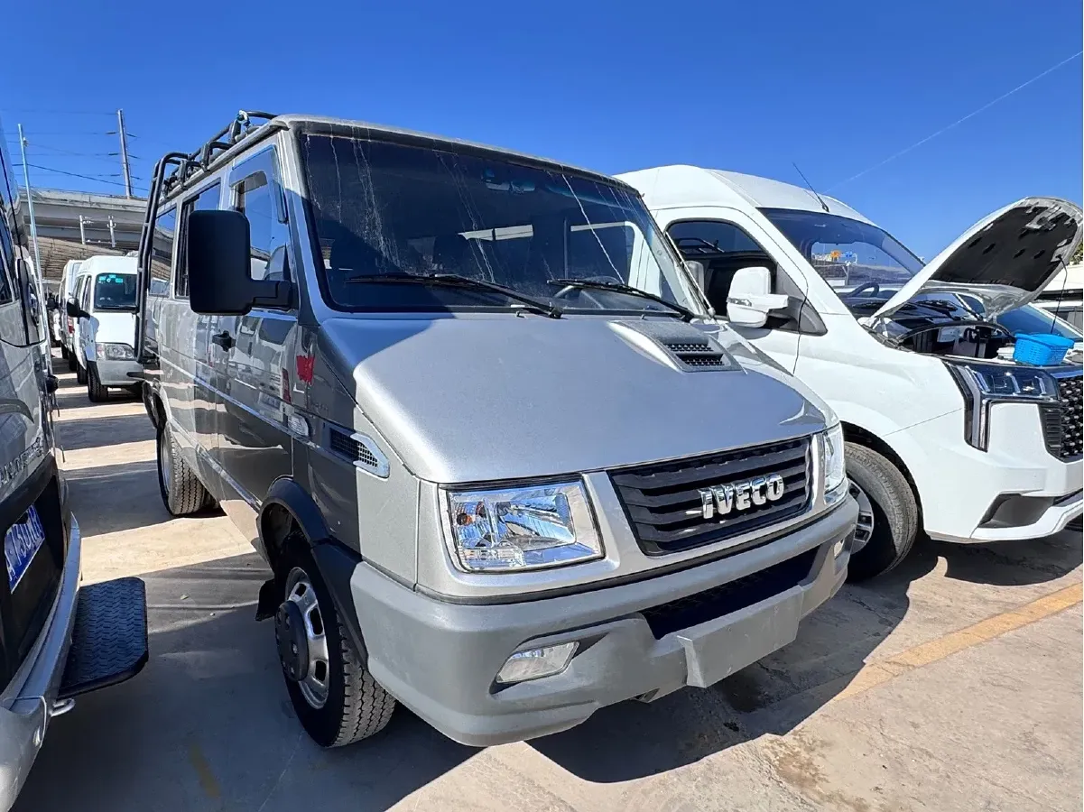2021 Iveco DeYi 2.5T 122HP L4 5MT,autocango,china used car exporter,china ev exporter,chinese used car exporter,chinese used ev exporter