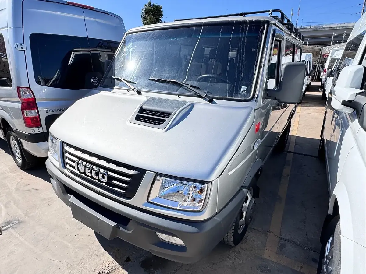 2021 Iveco DeYi 2.5T 122HP L4 5MT