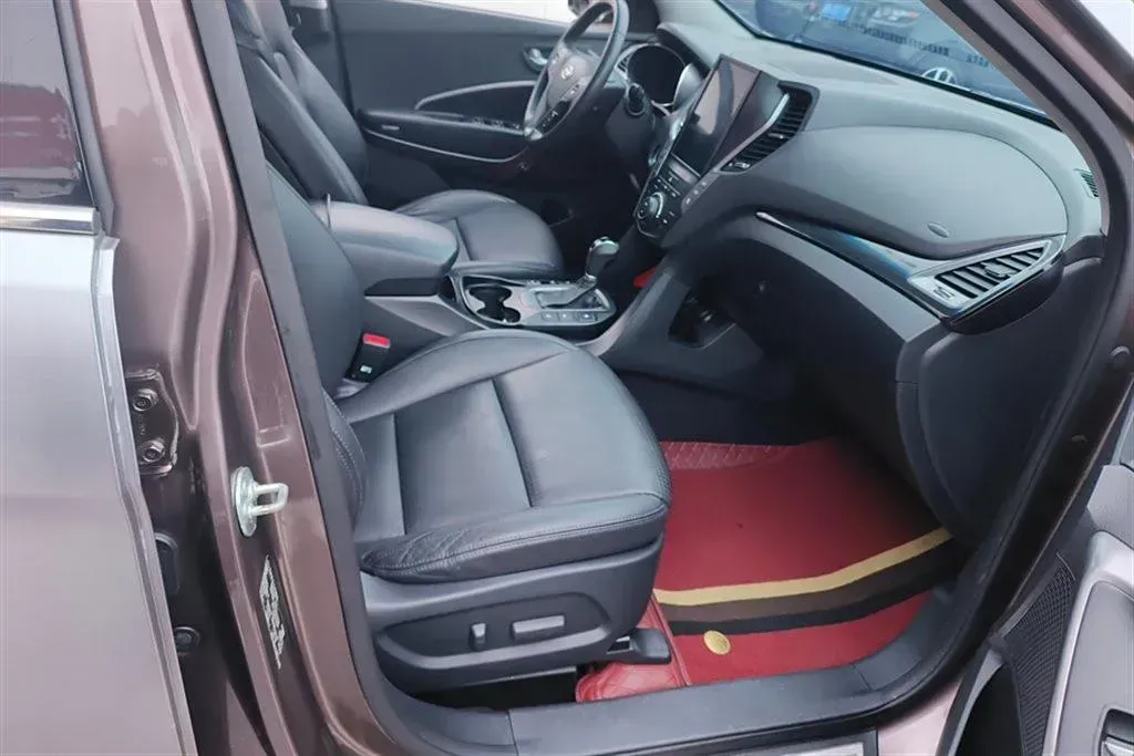 2013 Hyundai Grand SantaFe 2.2T 197HP L4 6AT,autocango,china used car exporter,china ev exporter,chinese used car exporter,chinese used ev exporter