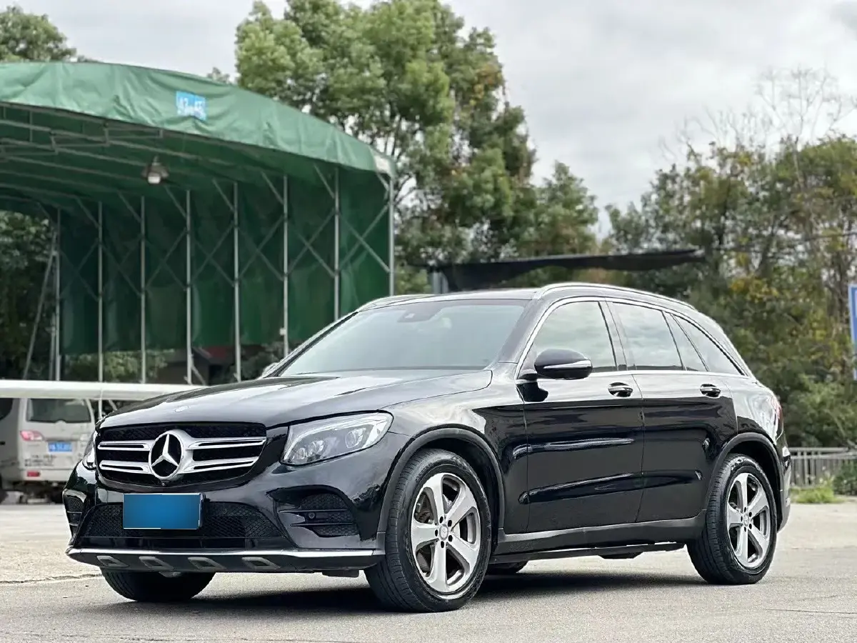 2017 Mercedes-Benz GLC Class 2.0T 245HP L4 9AT