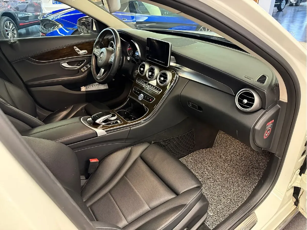2015 Mercedes-Benz C Class 1.6T 156HP L4 7AT,autocango,china used car exporter,china ev exporter,chinese used car exporter,chinese used ev exporter