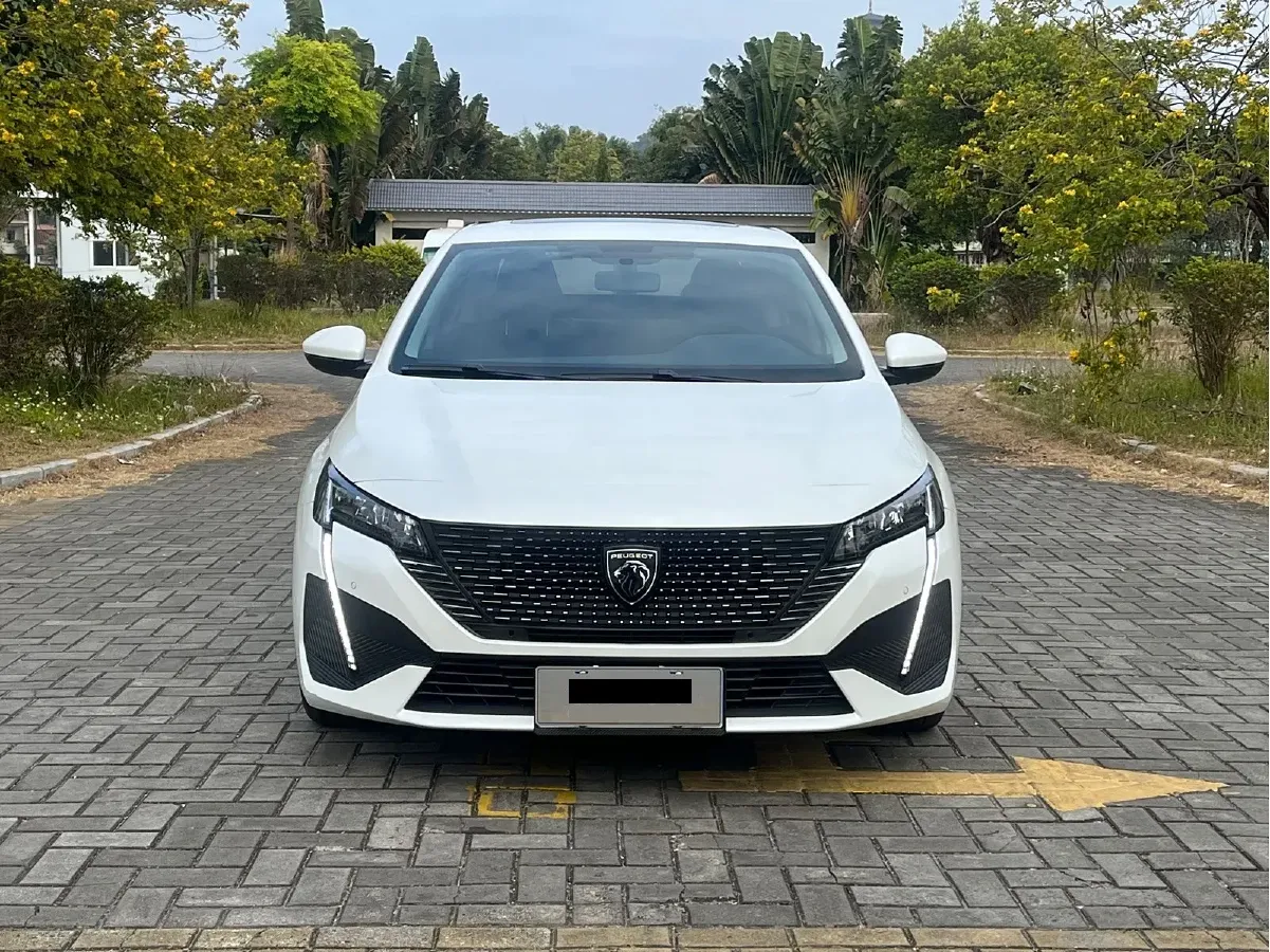2022 Peugeot 408 1.6T 170HP L4 6AT,autocango,china used car exporter,china ev exporter,chinese used car exporter,chinese used ev exporter