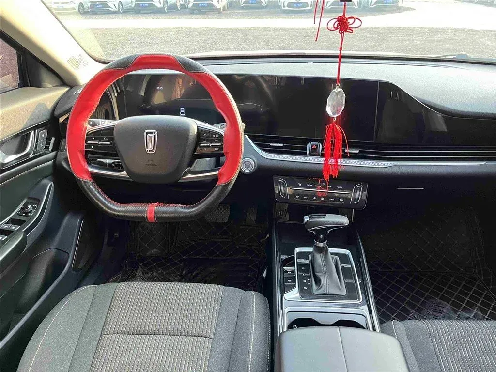 2022 Bestune B70 1.5T 169HP L4 7DCT,autocango,china used car exporter,china ev exporter,chinese used car exporter,chinese used ev exporter