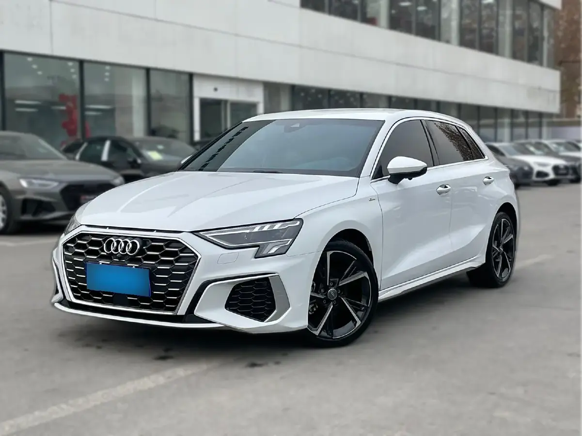 2022 Audi A3 1.4T 150HP L4 7DCT