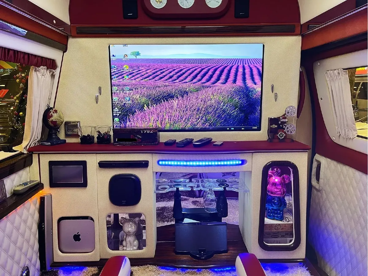 2011 Ford E350 5.4L 258HP V8 5AT,autocango,china used car exporter,china ev exporter,chinese used car exporter,chinese used ev exporter