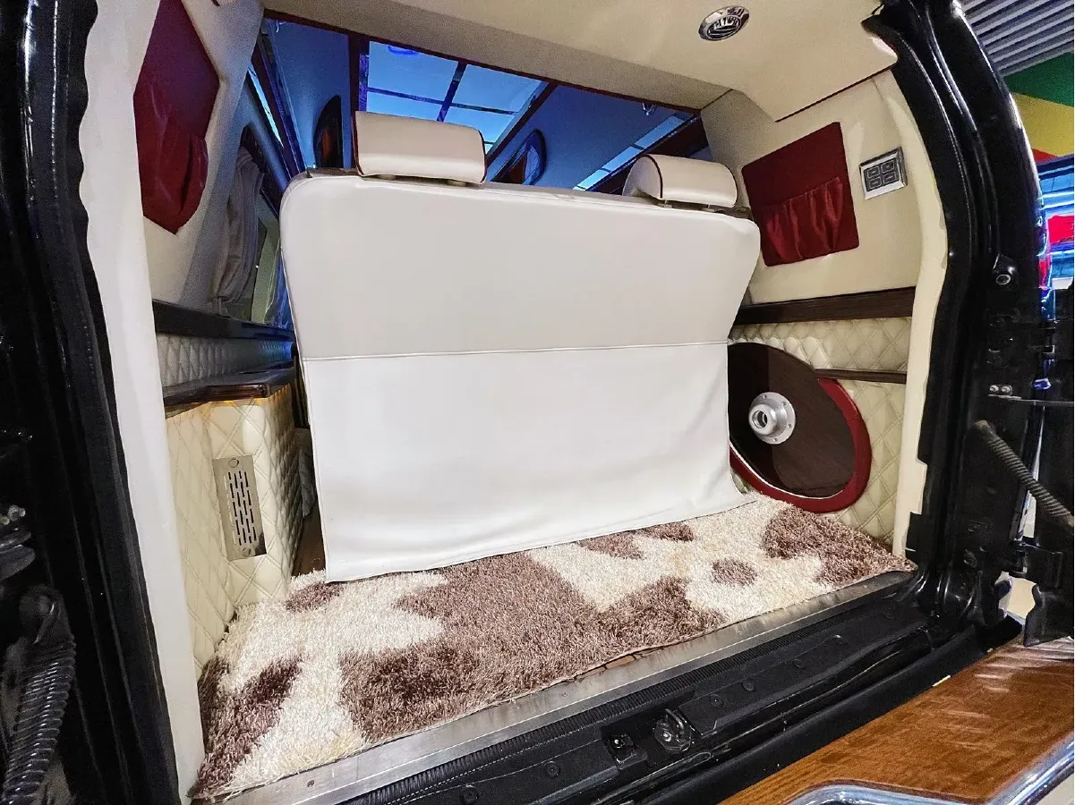 2011 Ford E350 5.4L 258HP V8 5AT,autocango,china used car exporter,china ev exporter,chinese used car exporter,chinese used ev exporter