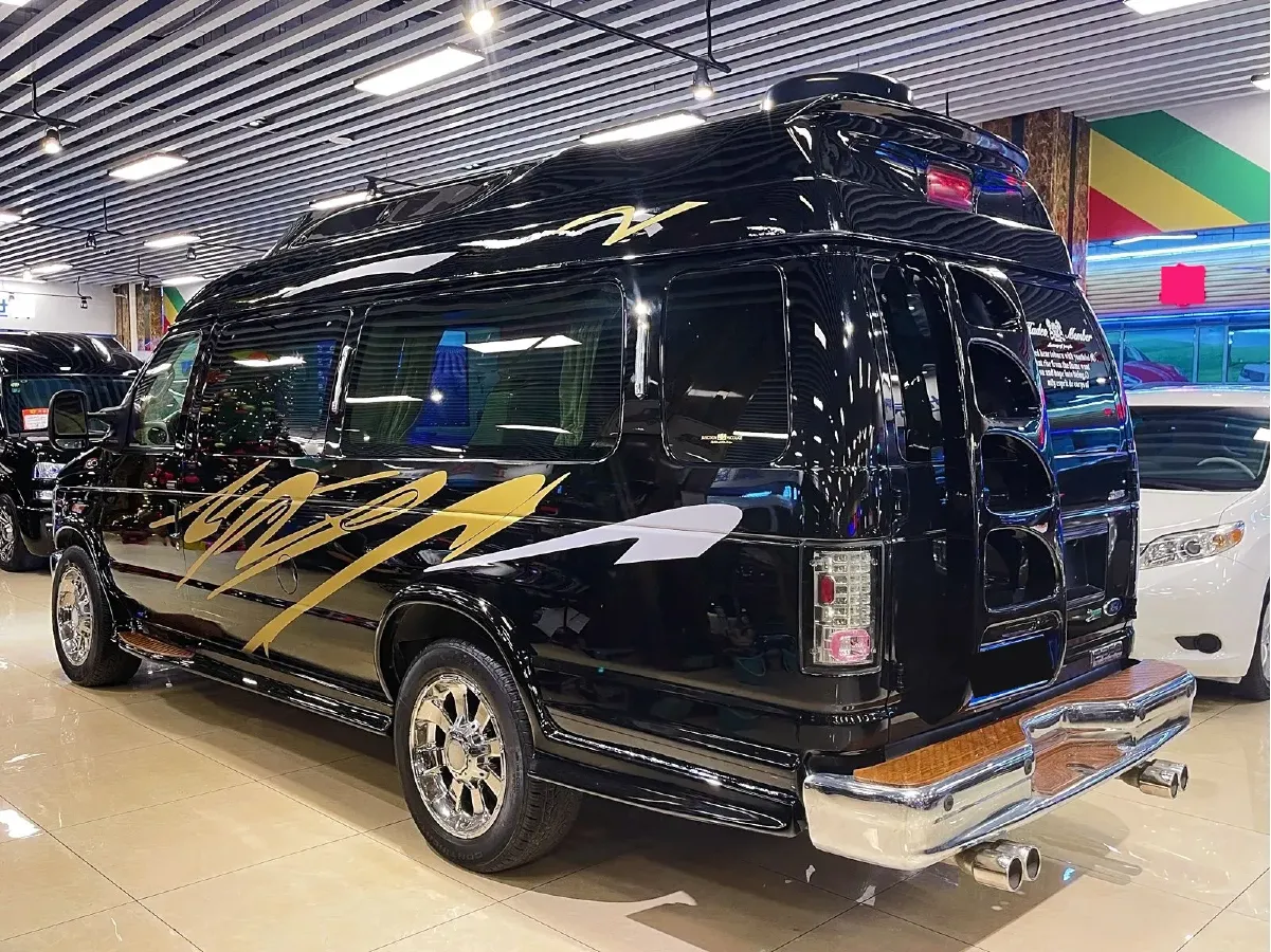 2011 Ford E350 5.4L 258HP V8 5AT,autocango,china used car exporter,china ev exporter,chinese used car exporter,chinese used ev exporter