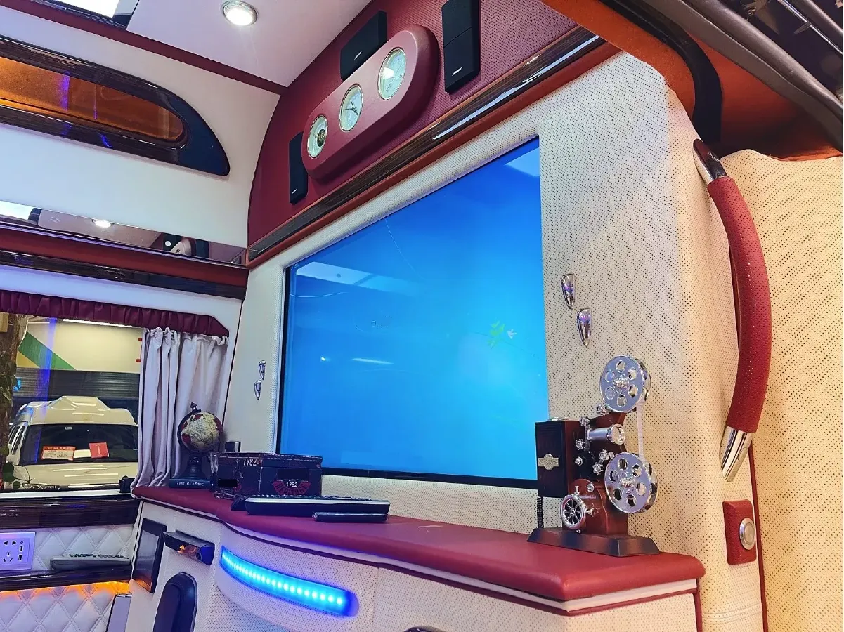 2011 Ford E350 5.4L 258HP V8 5AT,autocango,china used car exporter,china ev exporter,chinese used car exporter,chinese used ev exporter