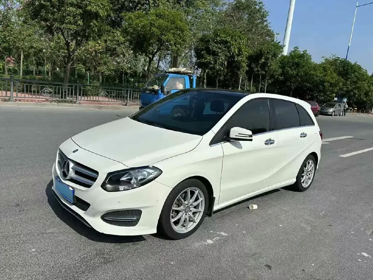2015 Mercedes-Benz B Class 1.6T 156HP L4 7DCT