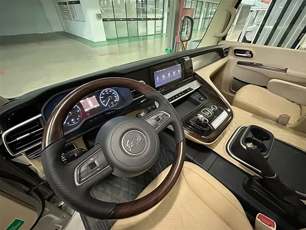 2024 HongQi GuoYue 8AT,autocango,china used car exporter,china ev exporter,chinese used car exporter,chinese used ev exporter