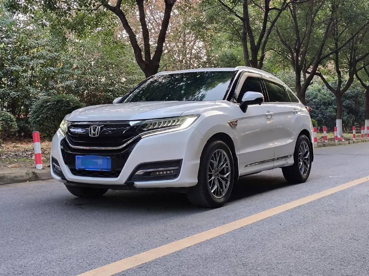 2017 Honda UR-V 2.0T 272HP L4 9AT