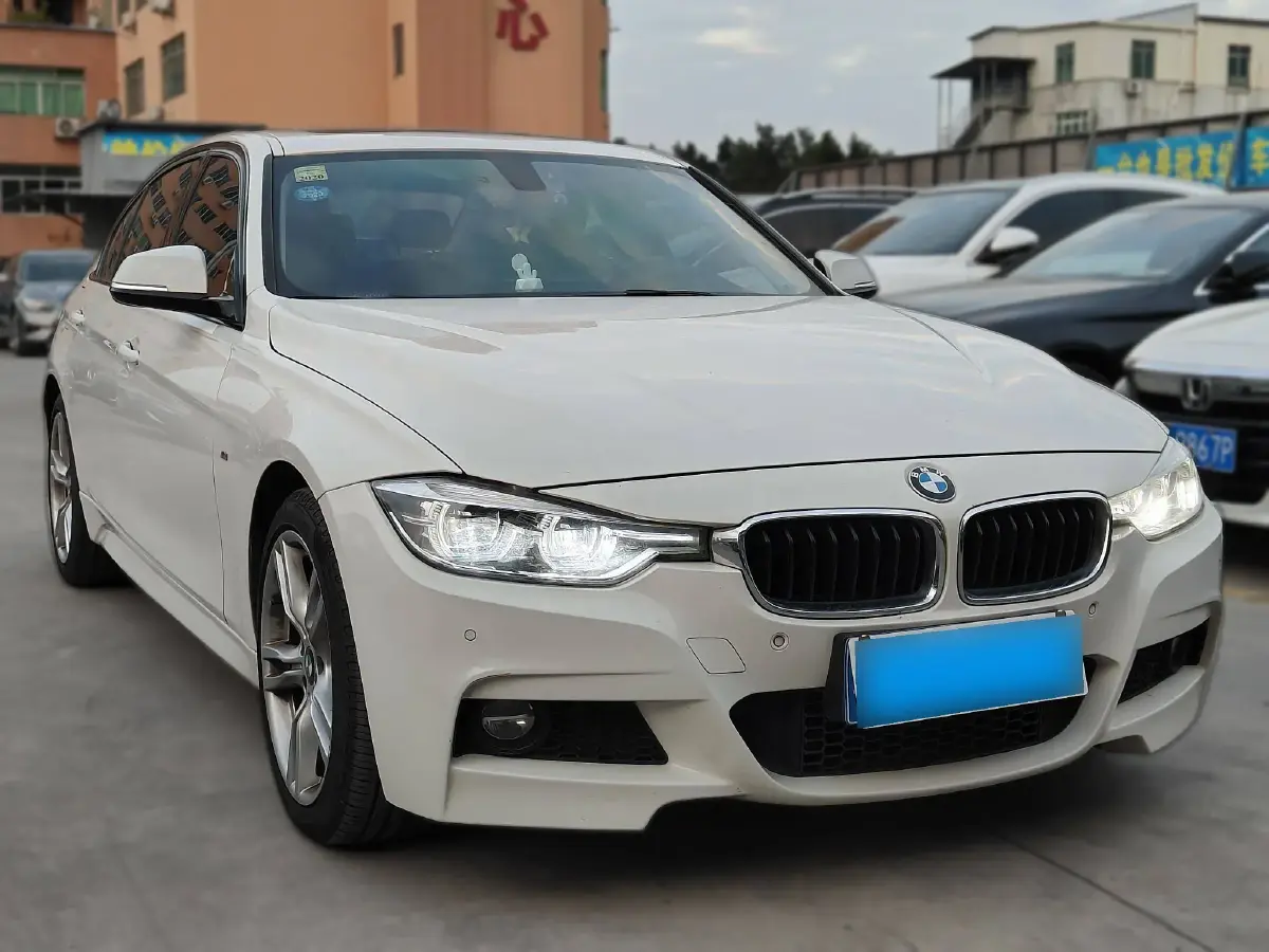 2018 BMW 3 Series 2.0T 184HP L4 8AT