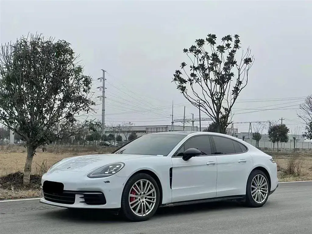 2017 Porsche Panamera 3.0T 330HP V6 8DCT