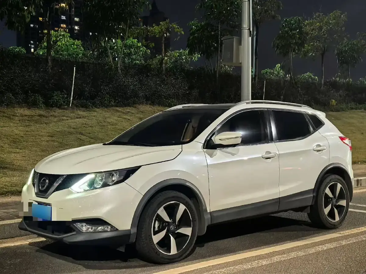 2017 Nissan Qashqai 2.0L 150HP L4 CVT