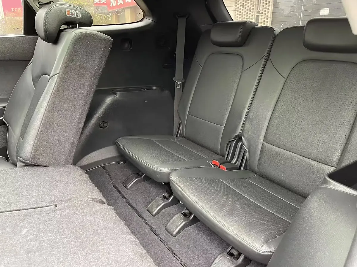 2013 Hyundai Grand SantaFe 2.2T 197HP L4 6AT,autocango,china used car exporter,china ev exporter,chinese used car exporter,chinese used ev exporter