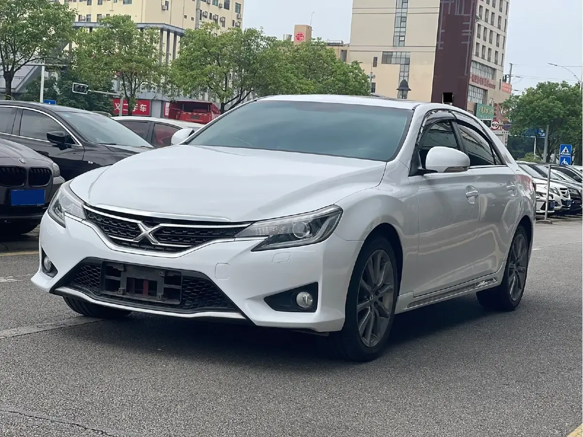 2013 Toyota Reiz 2.5L 193HP V6 6AT