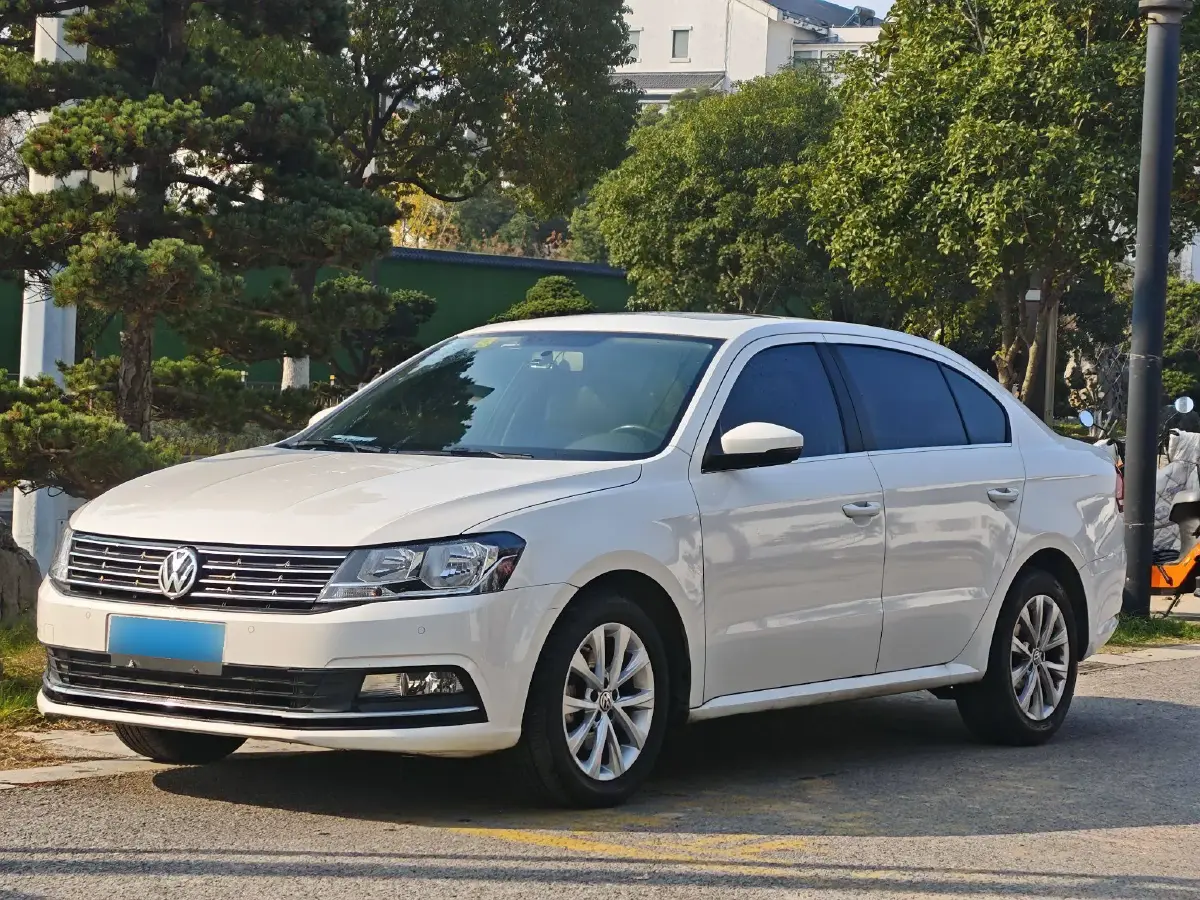 2017 Volkswagen Lavida 1.6L 110HP L4 6AT