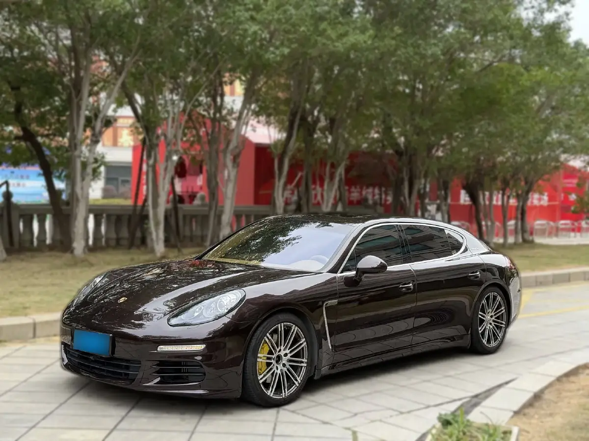 2014 Porsche Panamera 3.0T 320HP V6 7DCT