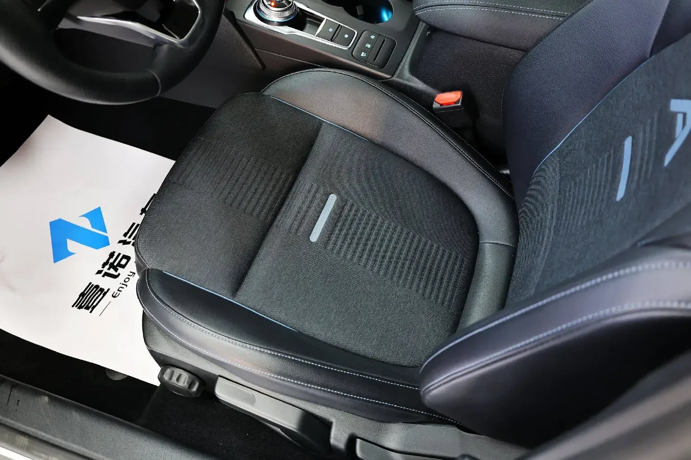 2020 Ford Focus Active 1.5T 174HP L3 8AT,autocango,china used car exporter,china ev exporter,chinese used car exporter,chinese used ev exporter