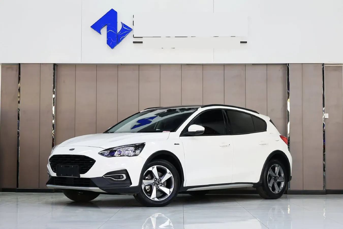 2020 Ford Focus Active 1.5T 174HP L3 8AT,autocango,china used car exporter,china ev exporter,chinese used car exporter,chinese used ev exporter