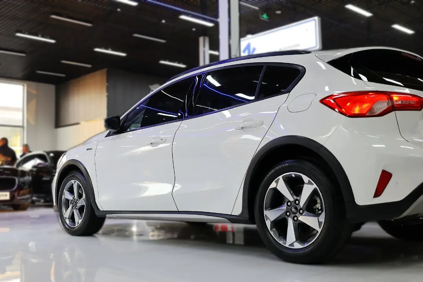 2020 Ford Focus Active 1.5T 174HP L3 8AT,autocango,china used car exporter,china ev exporter,chinese used car exporter,chinese used ev exporter