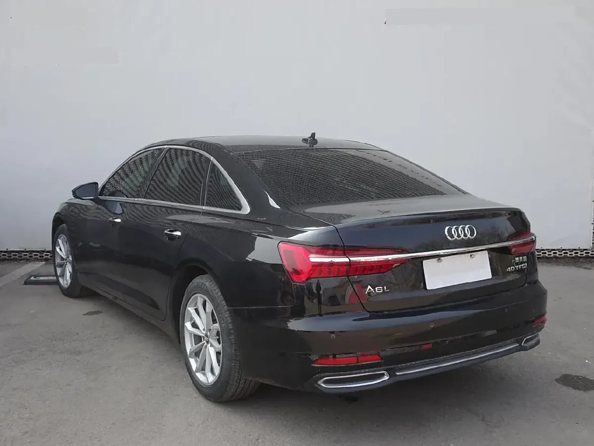 2020 Audi A6L 2.0T 190HP L4 7DCT,autocango,china used car exporter,china ev exporter,chinese used car exporter,chinese used ev exporter