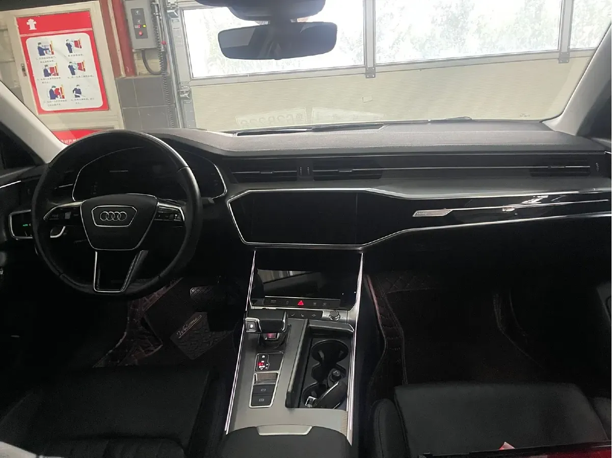 2020 Audi A6L 2.0T 190HP L4 7DCT,autocango,china used car exporter,china ev exporter,chinese used car exporter,chinese used ev exporter