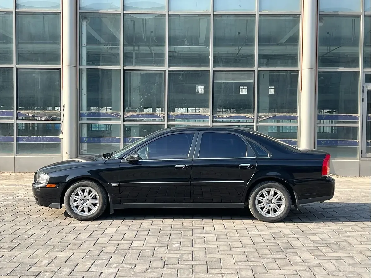 2006 Volvo S80 2.5T 200HP L5 6AT,autocango,china used car exporter,china ev exporter,chinese used car exporter,chinese used ev exporter