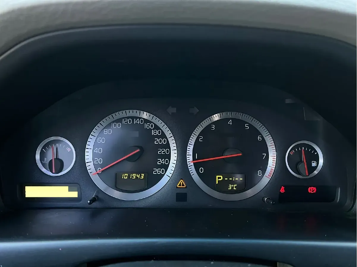 2006 Volvo S80 2.5T 200HP L5 6AT,autocango,china used car exporter,china ev exporter,chinese used car exporter,chinese used ev exporter