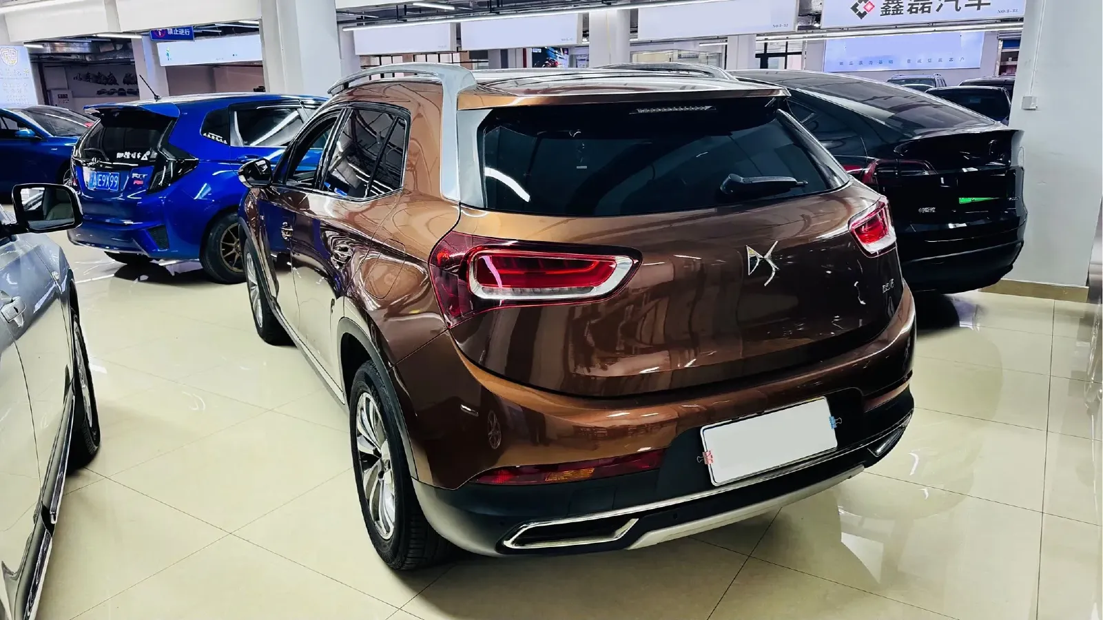 2014 DS 6 1.6T 200HP L4 6AT,autocango,china used car exporter,china ev exporter,chinese used car exporter,chinese used ev exporter