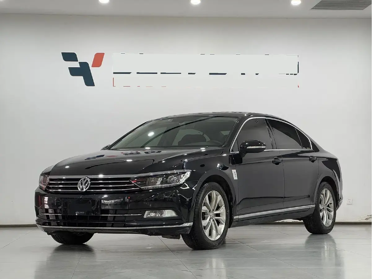 2018 Volkswagen Magotan 2.0T 220HP L4 7DCT