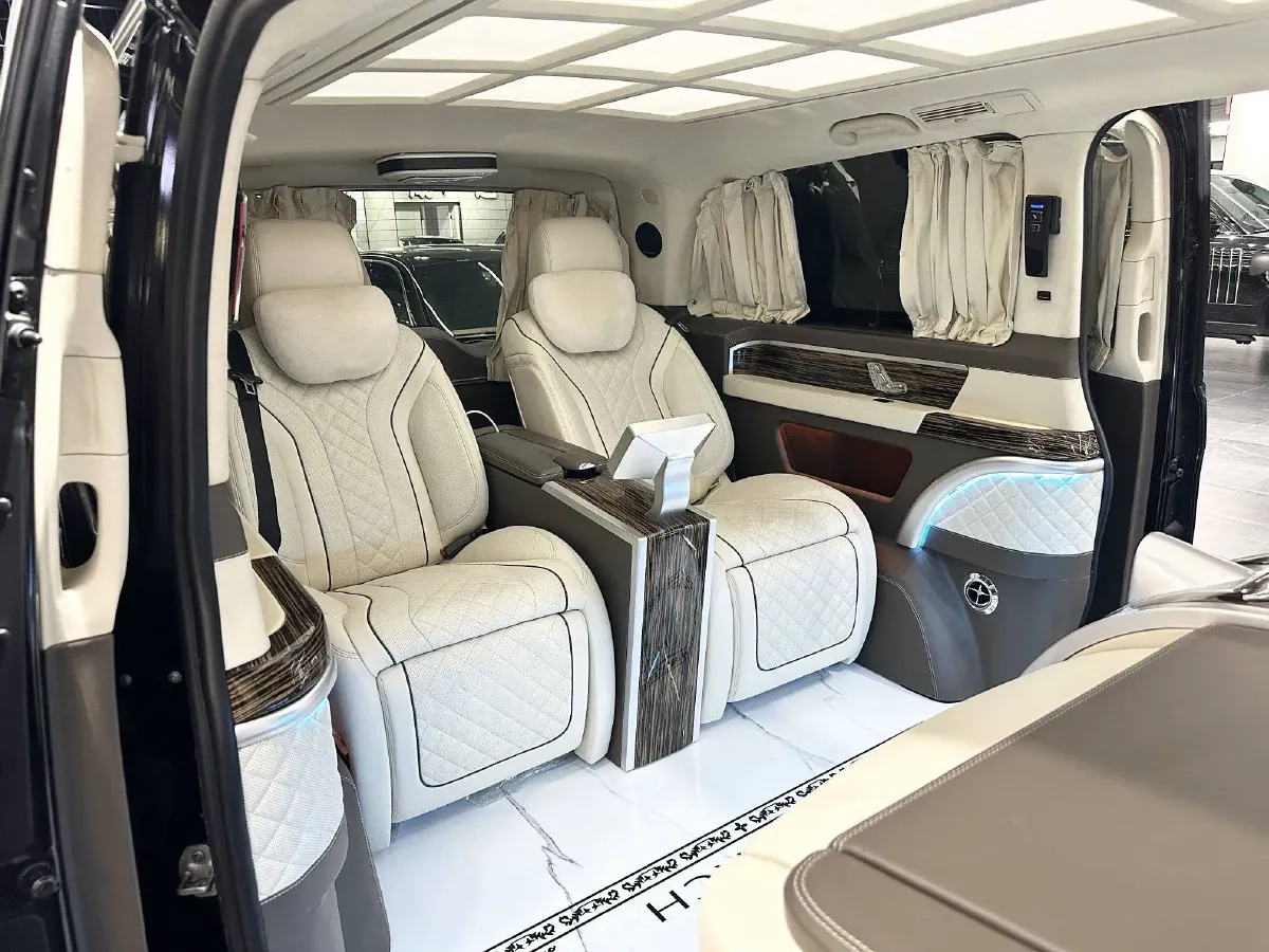 2017 Lorinser Metris MS500 2.0T 211HP L4 7AT,autocango,china used car exporter,china ev exporter,chinese used car exporter,chinese used ev exporter