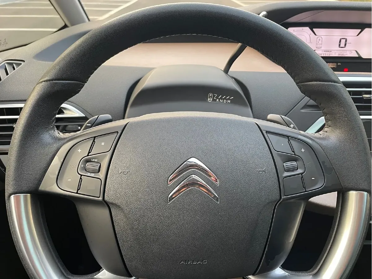 2015 Citroen C4 Picasso 1.6T 165HP L4 6AT,autocango,china used car exporter,china ev exporter,chinese used car exporter,chinese used ev exporter