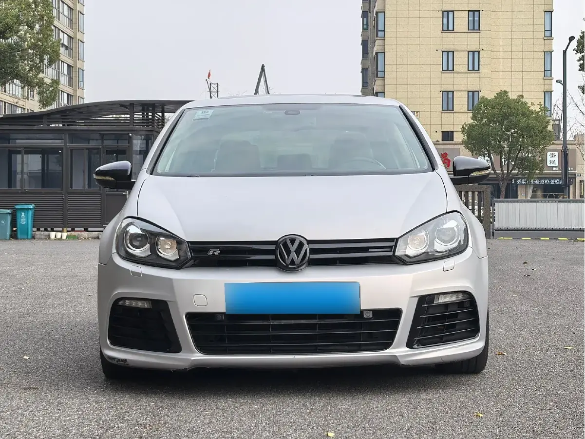 2011 Volkswagen Golf 2.0T 256HP L4 6DCT