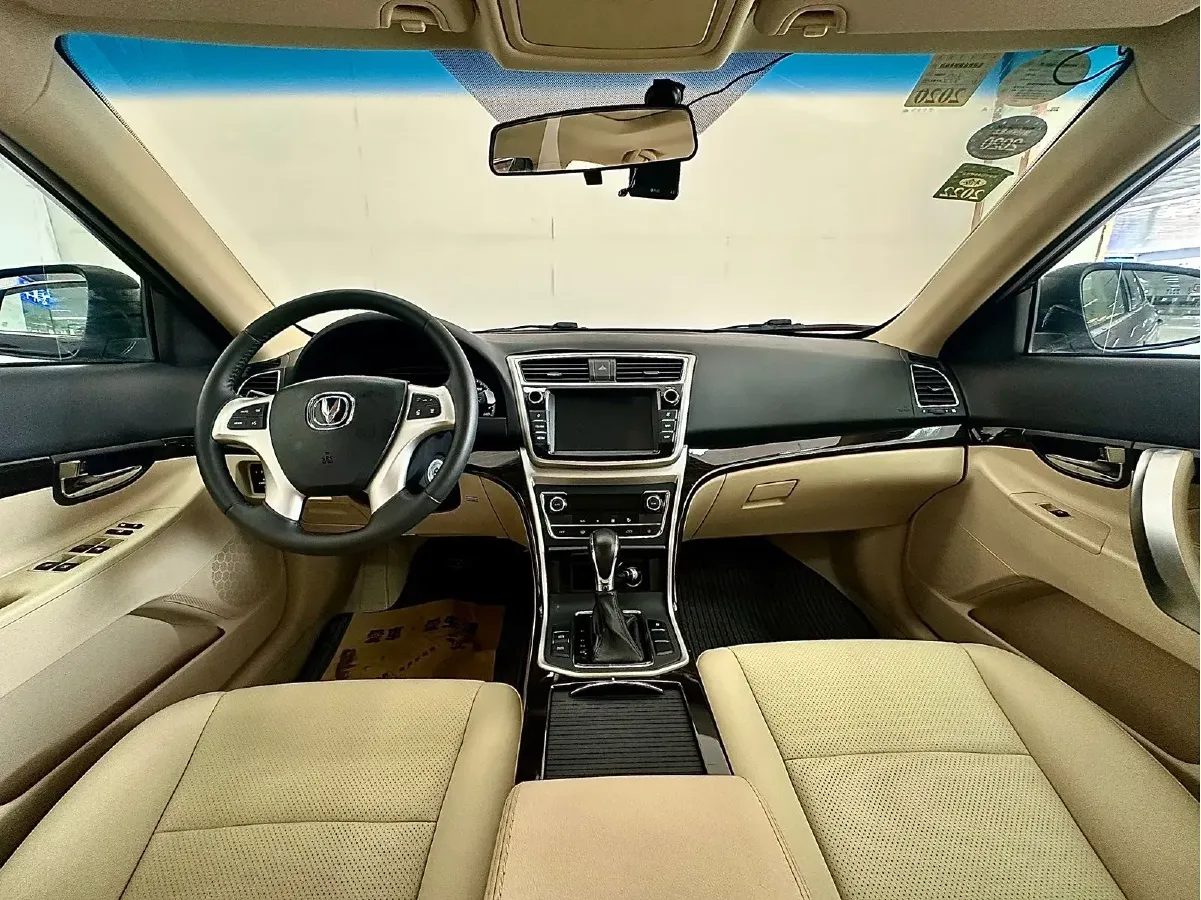 2017 ChangAn Raeton 1.5T 170HP L4 6AT,autocango,china used car exporter,china ev exporter,chinese used car exporter,chinese used ev exporter