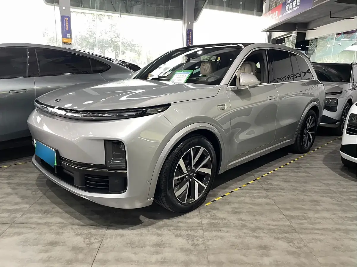 2023 Li L8 Range Extended 154HP REEV 40.9KWH