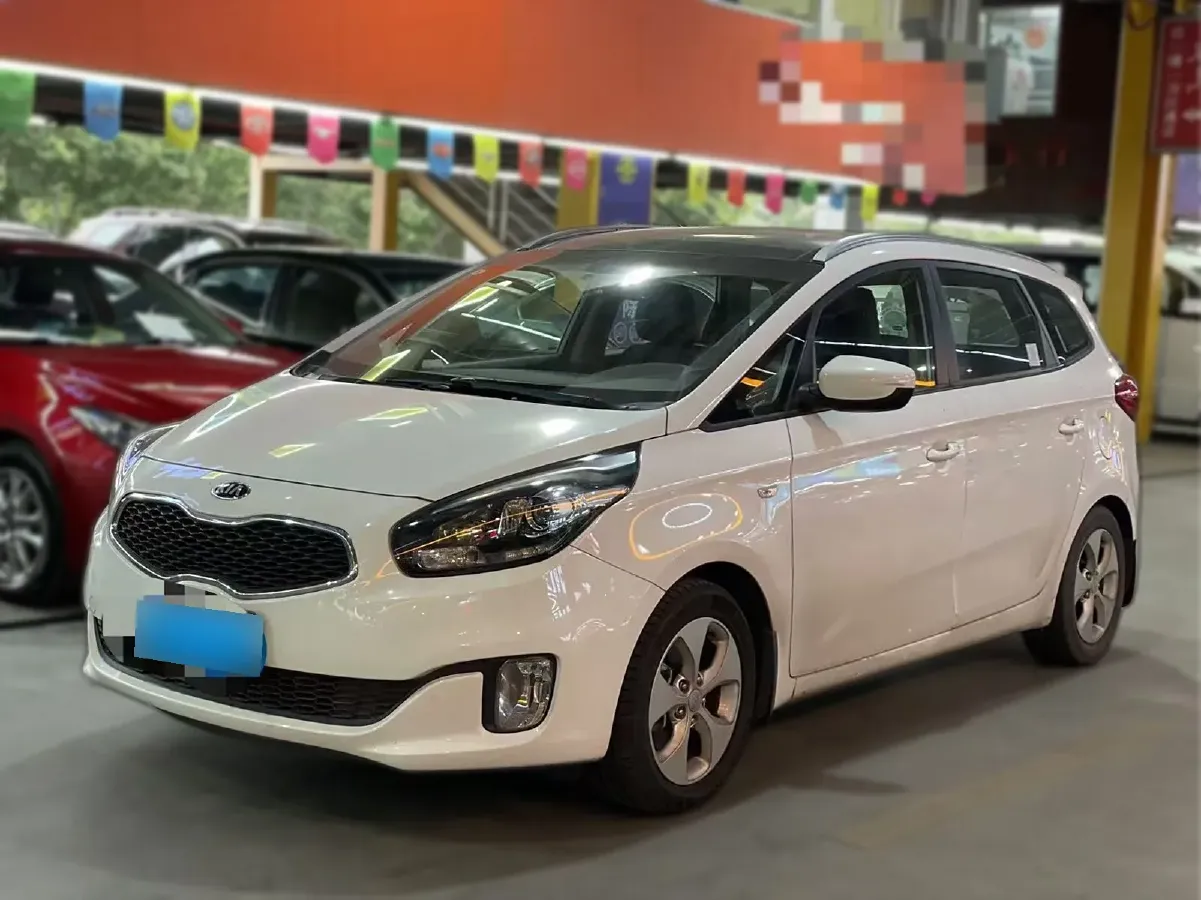 2013 Kia Carens 2.0L 152HP L4 6AT,autocango,china used car exporter,china ev exporter,chinese used car exporter,chinese used ev exporter