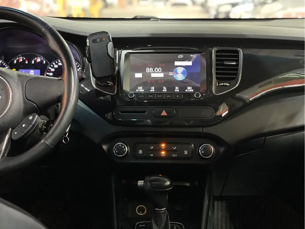 2013 Kia Carens 2.0L 152HP L4 6AT,autocango,china used car exporter,china ev exporter,chinese used car exporter,chinese used ev exporter