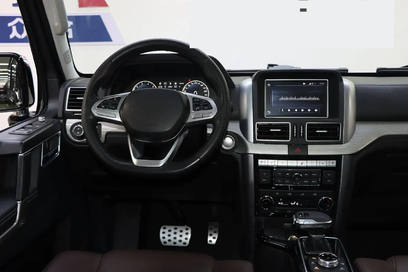 2020 BeiJing BJ80 3.0T 280HP V6 8AT,autocango,china used car exporter,china ev exporter,chinese used car exporter,chinese used ev exporter