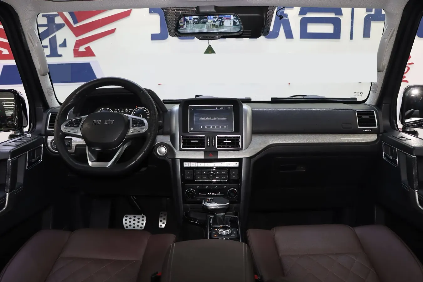 2020 BeiJing BJ80 3.0T 280HP V6 8AT,autocango,china used car exporter,china ev exporter,chinese used car exporter,chinese used ev exporter