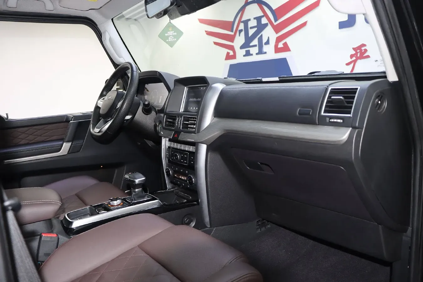 2020 BeiJing BJ80 3.0T 280HP V6 8AT,autocango,china used car exporter,china ev exporter,chinese used car exporter,chinese used ev exporter