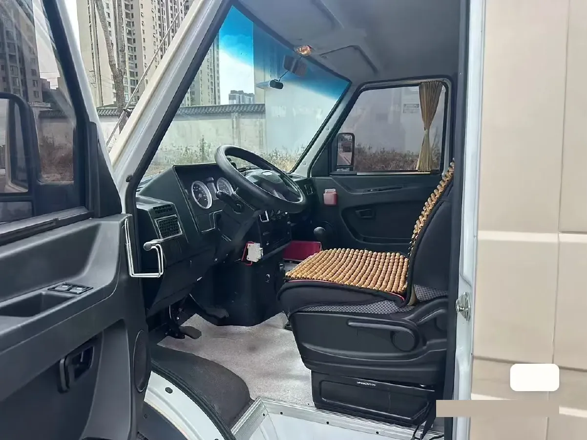 2021 Iveco DeYi 2.5T 122HP L4 5MT,autocango,china used car exporter,china ev exporter,chinese used car exporter,chinese used ev exporter