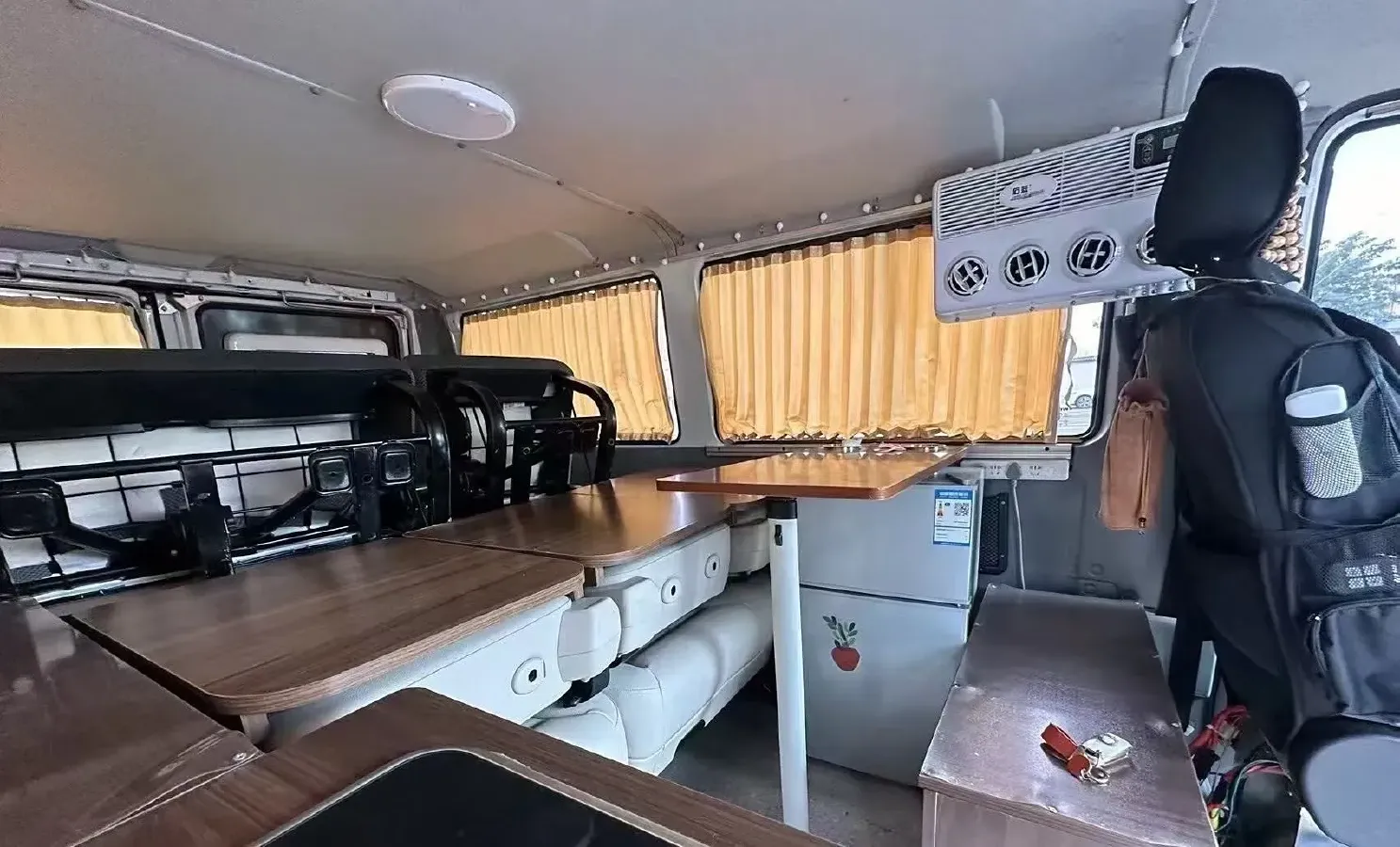 2021 Iveco DeYi 2.5T 122HP L4 5MT,autocango,china used car exporter,china ev exporter,chinese used car exporter,chinese used ev exporter