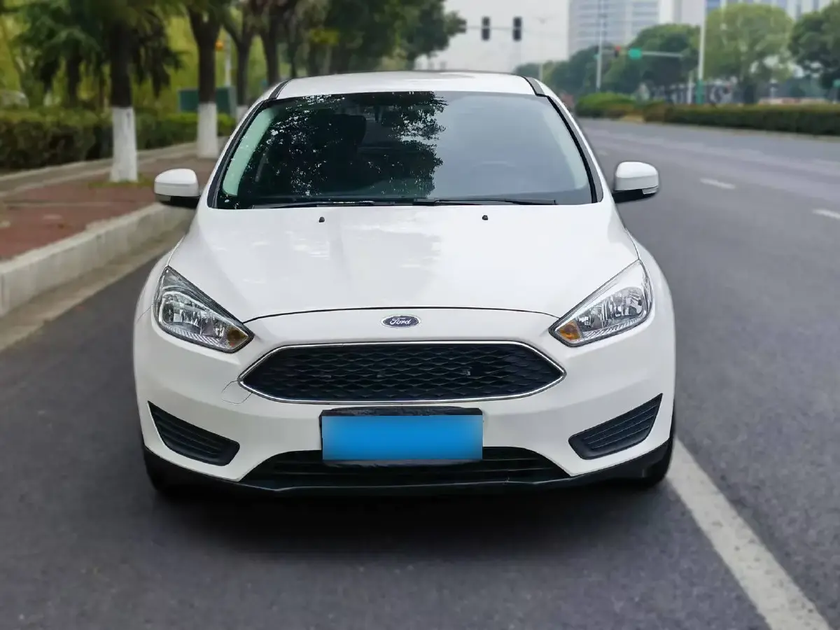 2018 Ford Focus 1.6L 125HP L4 6DCT