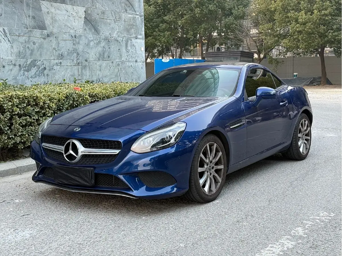 2016 Mercedes-Benz SLC Class 2.0T 184HP L4 9AT