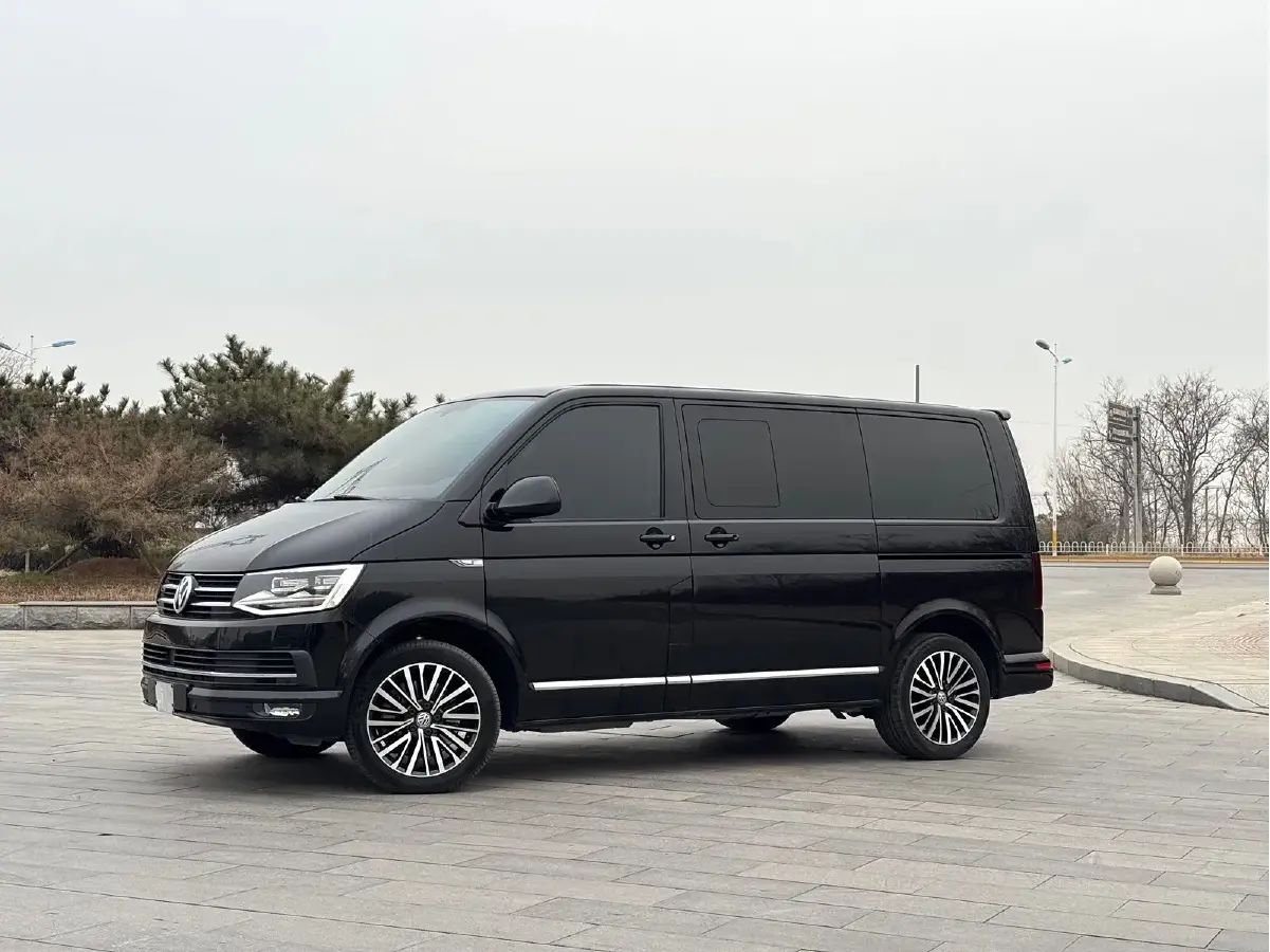 2018 Volkswagen Multivan 2.0T 204HP L4 7DCT